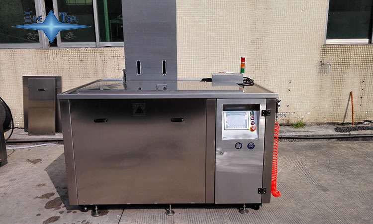 超聲波清洗機：保障半導體元件品質(zhì)的關鍵工具