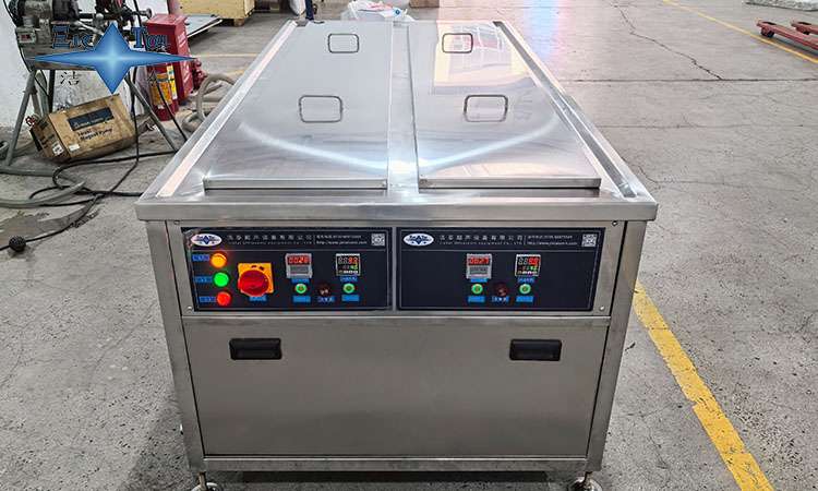 超聲波清洗機的機油選擇：類型、特性與應(yīng)用指南